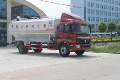 福田歐曼10噸散裝飼料運(yùn)輸車(chē)