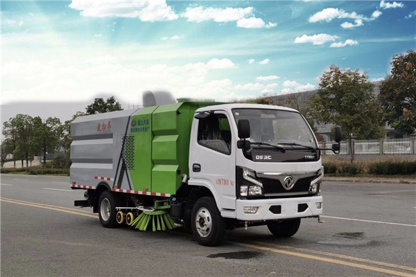 道路環(huán)衛(wèi)“吸睛神器”：洗掃車可不僅僅只有兩把刷子！