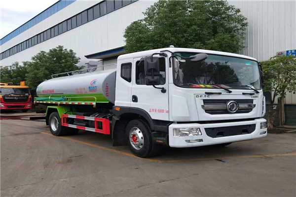 農(nóng)村吸糞車吸的糞便都去哪了，近看吸糞車市場遠景