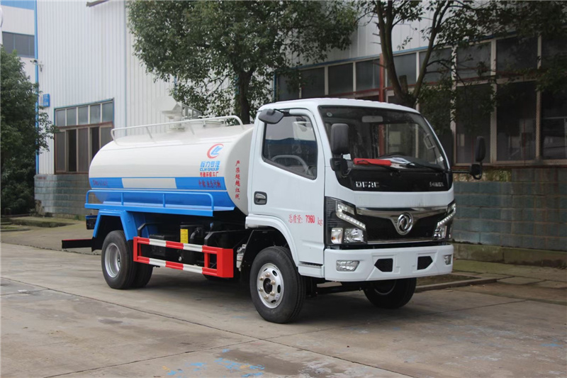 東風(fēng)國(guó)六吸糞車(chē)根據(jù)需求可以選擇不同的配置定制屬于你的專(zhuān)屬車(chē)