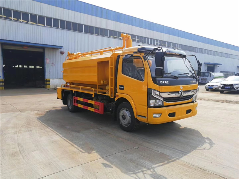 城市污水需要霸氣的高性價比東風(fēng)凱普特國六清洗吸污車