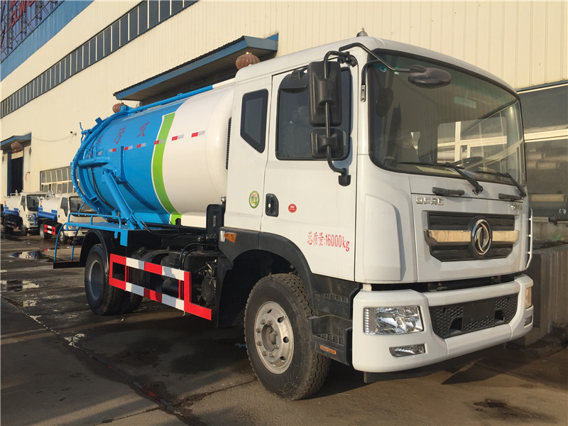 東風(fēng)多利卡高壓清洗車外觀亮麗，設(shè)計(jì)合理，底盤配置齊全