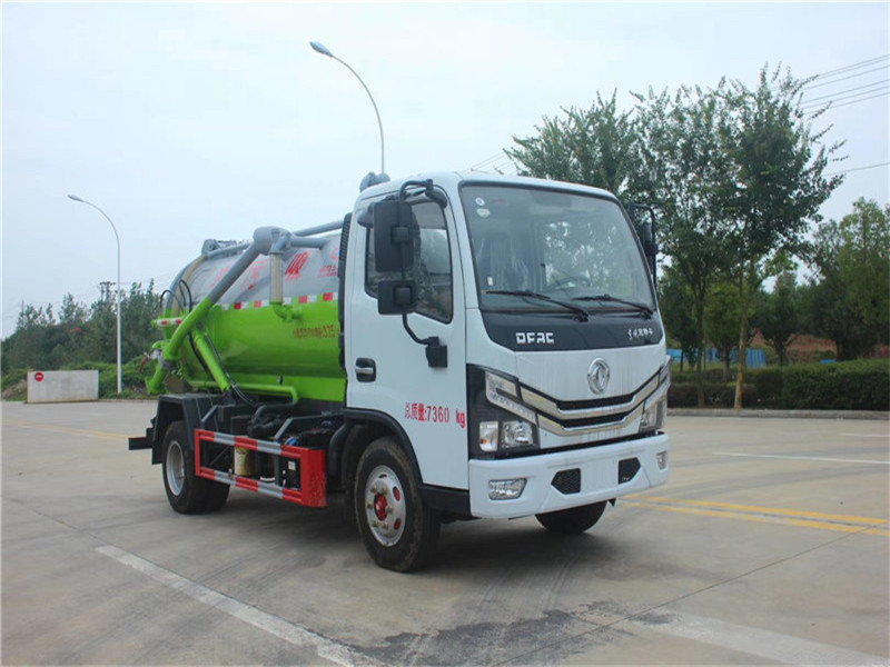 每日一款財(cái)富車推薦：抽吸效率高、自排及直灌的東風(fēng)天錦吸污車