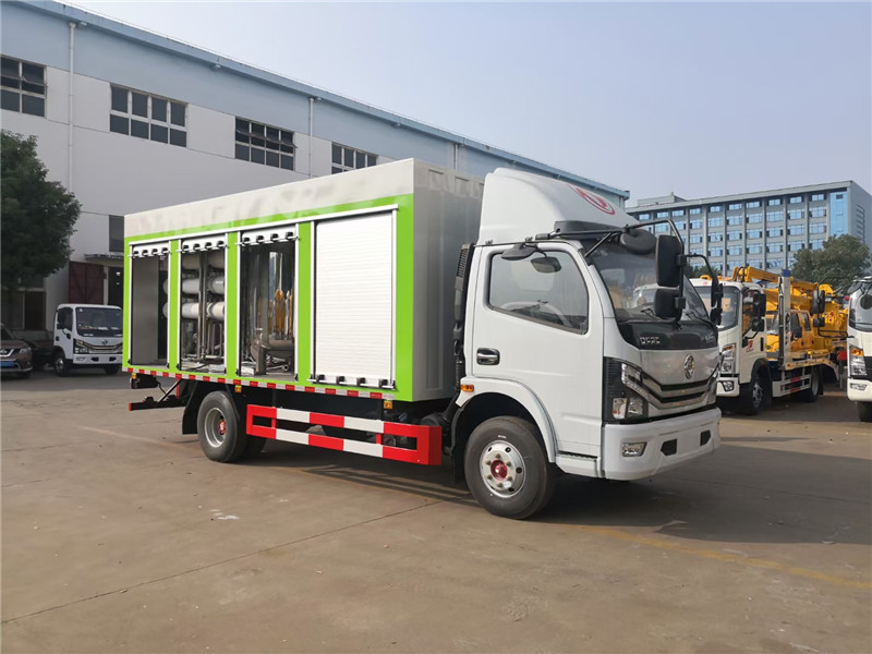 東風(fēng)大多利卡污水處理車完美整合了旋轉(zhuǎn)甩干、固液分離、化糞為寶