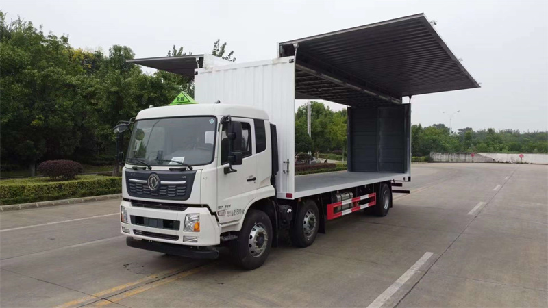 天錦三軸雜項(xiàng)危險(xiǎn)物品廂式運(yùn)輸車