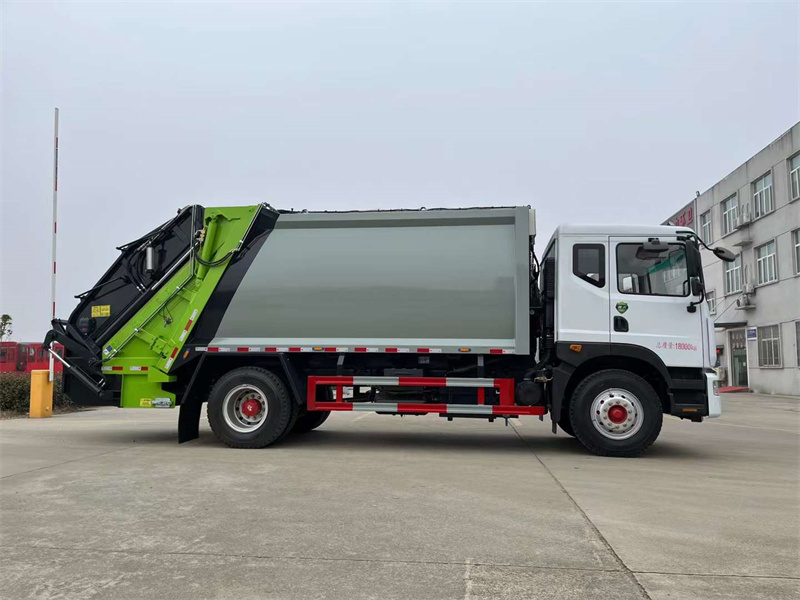 東風(fēng)多利卡15方D9壓縮垃圾車(chē)