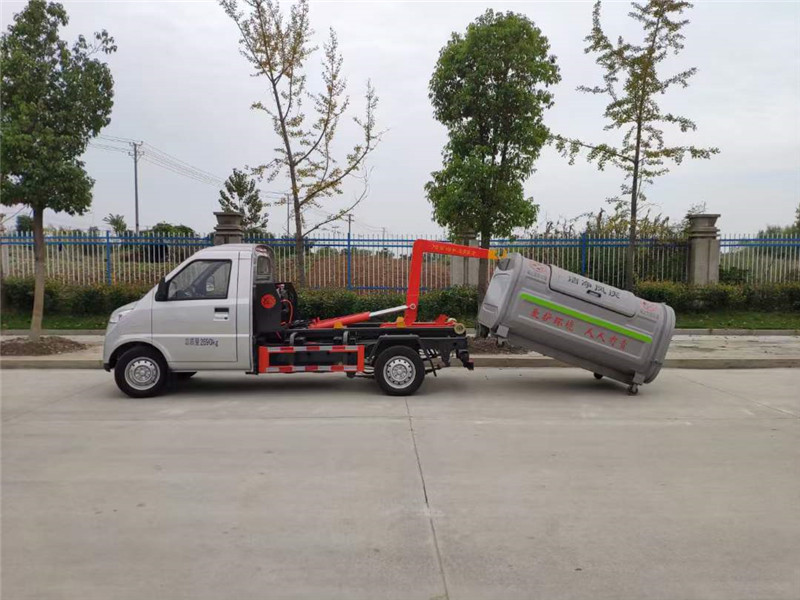五菱純電動(dòng)車廂可卸式垃圾車